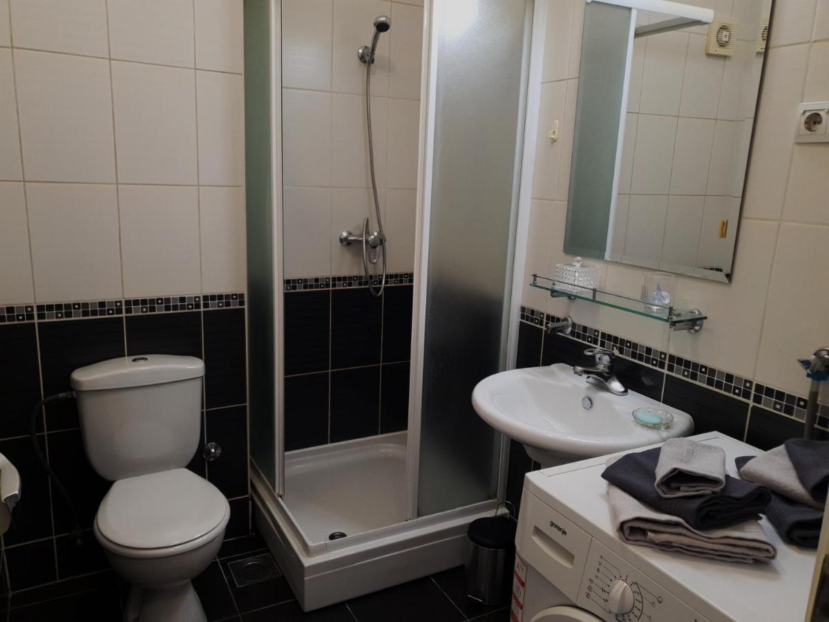 Apartman 64 - Besplatan Parking Za Goste Novi Sad Eksteriør bilde